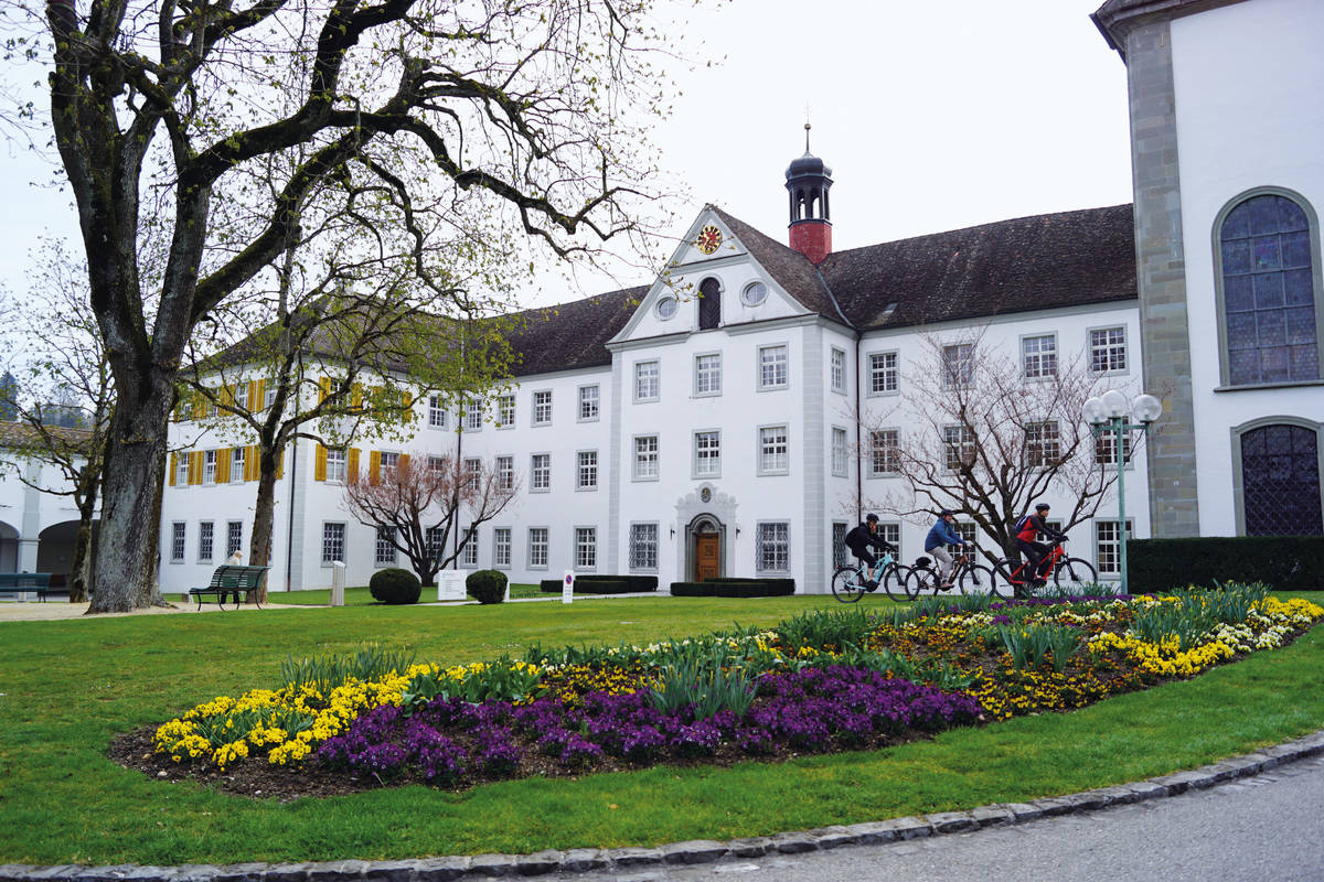 Anlage des Klosters St. Katharinental; wer Zeit findet, sollte das Schaudepot im Kornhaus besichtigen.