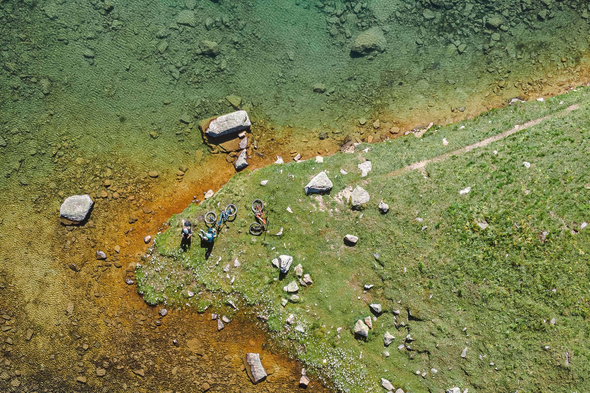 Die tiefgrünen Bergseen Lai da Ravais-ch Sur und Suot. Instagram-Filter? Überflüssig!