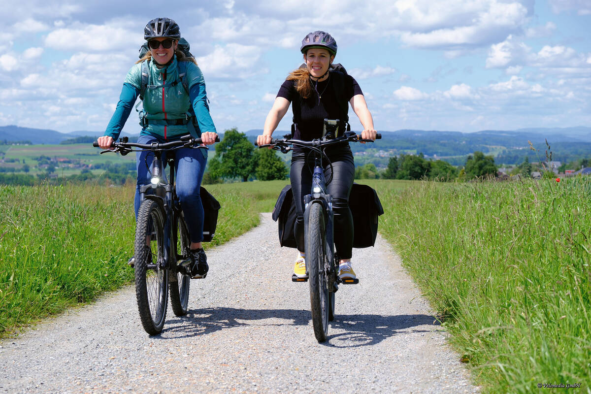 Wie kommt das heraus, wenn man mit der Freundin, die nicht besonders veloaffin ist, eine E-Bike-Tour ins Tessin unternimmt? © Velomedia GmbH