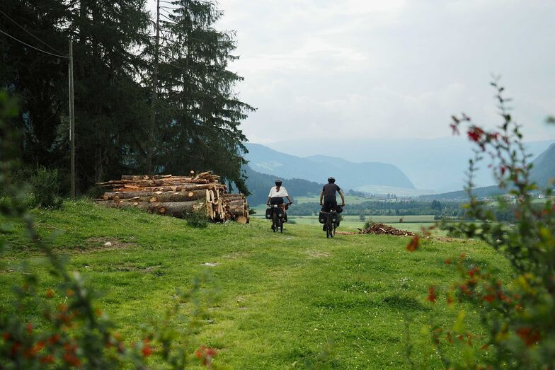 Die Bikepacking-Route führt durch die schönsten Naturlandschaften der Zillertaler Alpen.