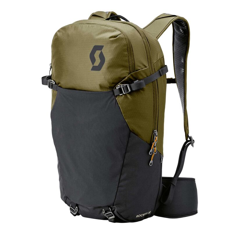 Rundum versorgt Der Trail Rocket 20-Rucksack ist perfekt für jede Tour. Er bietet ein grosses Volumen von 20 Litern Inhalt, vielfältige Befestigungsoptionen für Protektoren und Platz für Integral- oder Trail-Helme. Er ist kompatibel mit Trinkblasen und bietet ein spezielles Fach für E-Bike-Akkus. Kurz: Er ermöglicht, alles Nötige zu transportieren, egal wohin die Reise führt. Ab Fr. 140.– scott-sports.com